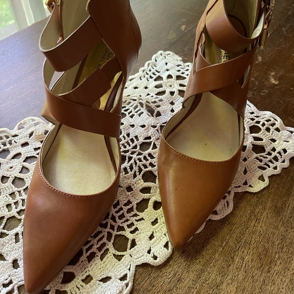 MICHAEL Michael Kors brown shoes, like new . Perfect condition size 8 - Picture 7 of 15